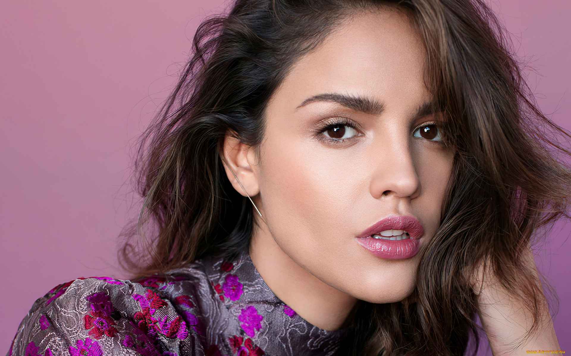 , eiza gonzalez, 